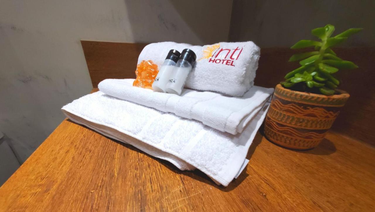 Hotel Inti キト エクステリア 写真