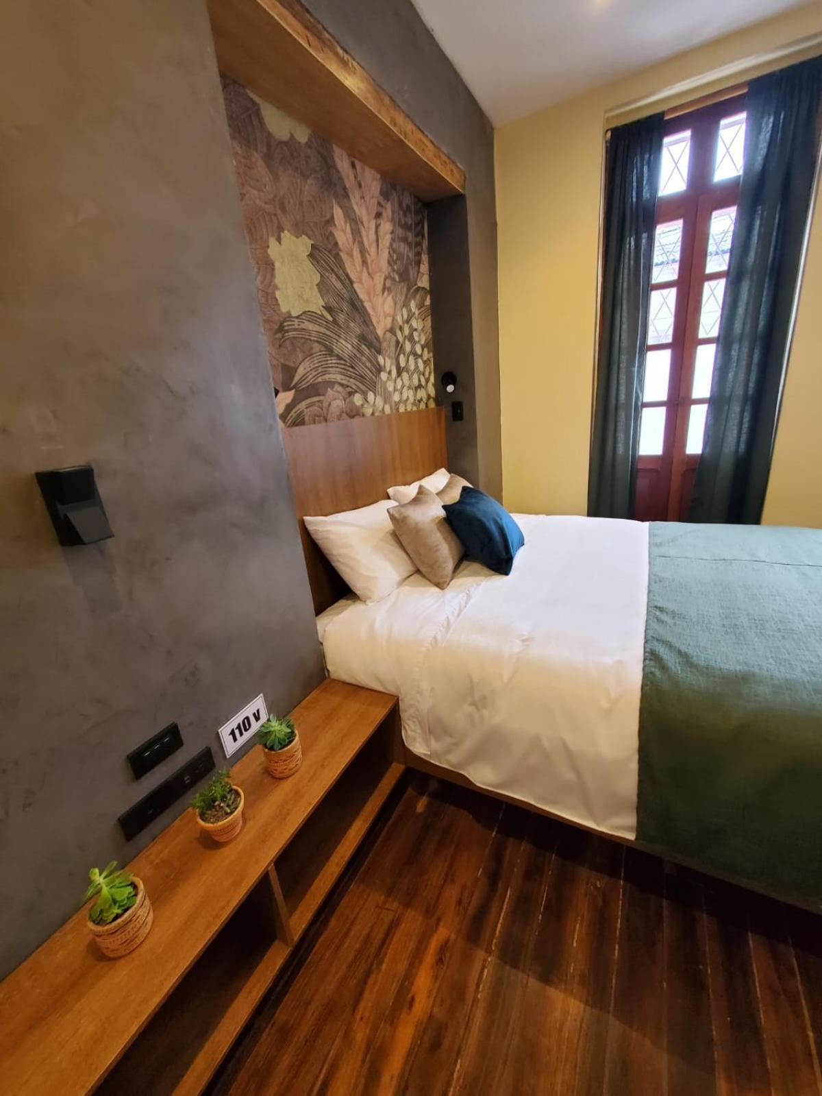 Hotel Inti キト エクステリア 写真