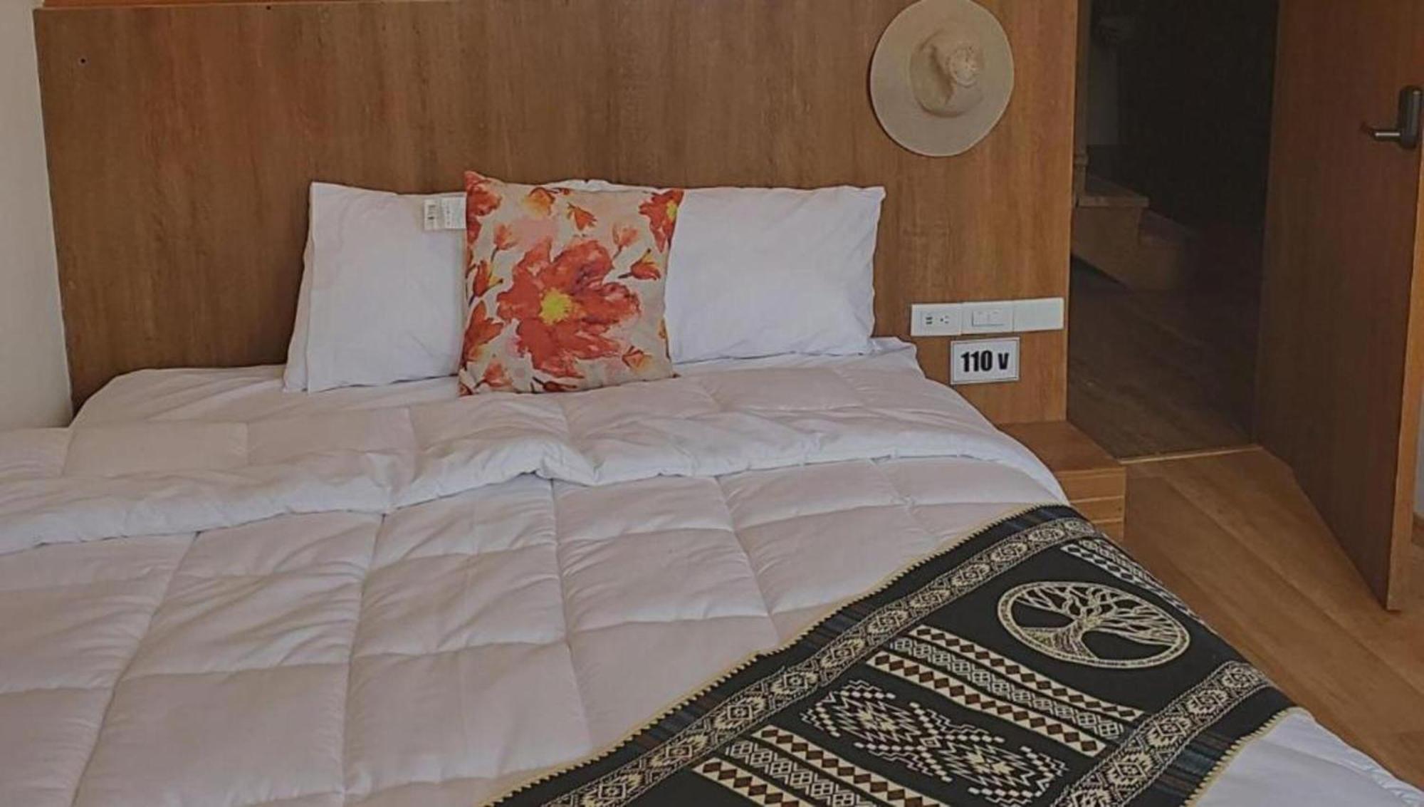 Hotel Inti キト エクステリア 写真